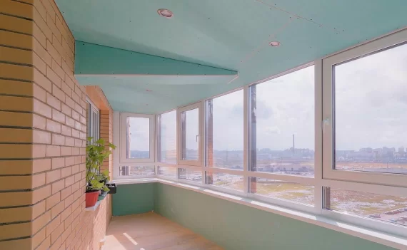 Внутренняя отделка балкона гипсокартоном