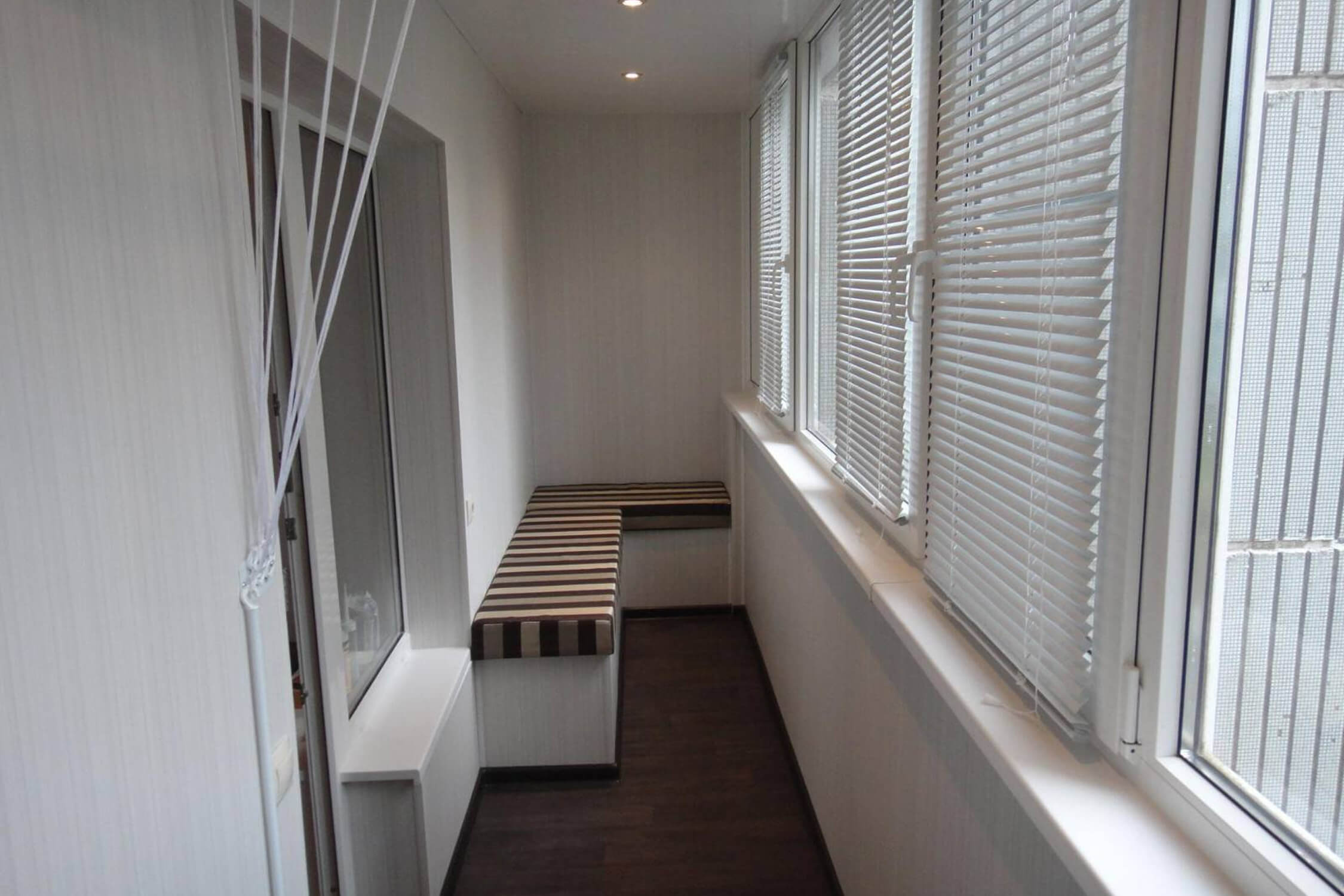 Как защититься от солнца на балконе: советы для комфортного отдыха Как защититься от солнца на балконе: советы для комфортного отдыха